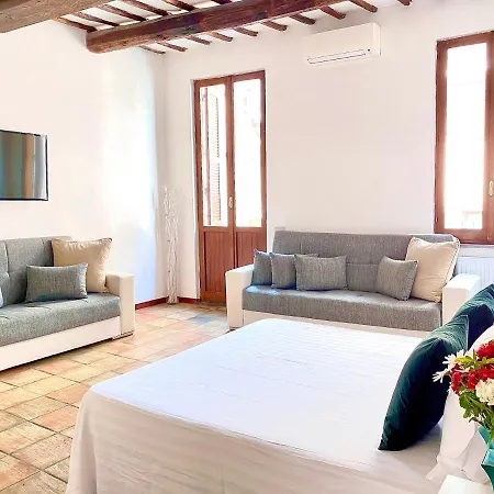 Palace Fontana Di Trevi Prestige Apartament